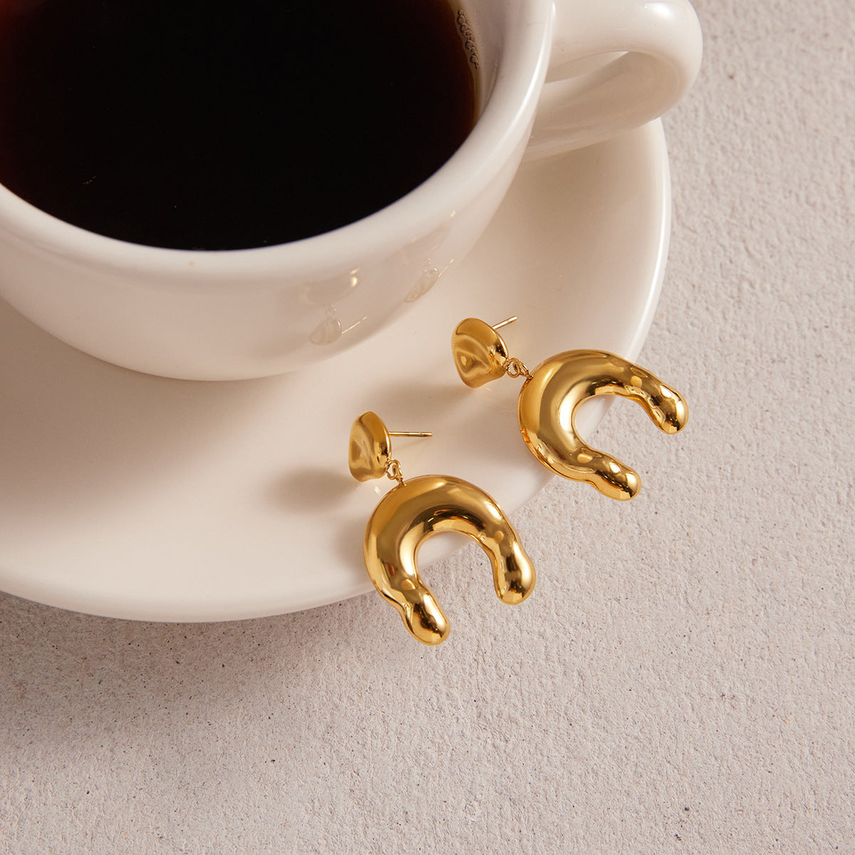 Artistic Gold Statement Earrings - Bold Geometric Dangle Jewelry for Women