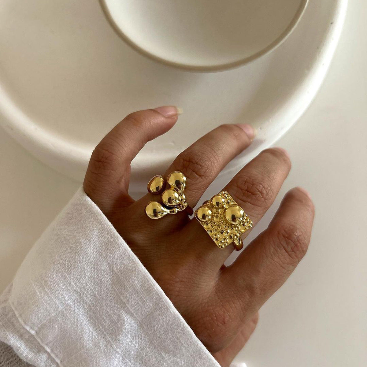 Gold Modern Bold Ring Set - Sculpted Multi-Drop & Oversized Glossy Finger Jewelry for Women (Daily/Brunch/Casual Statement Wear)