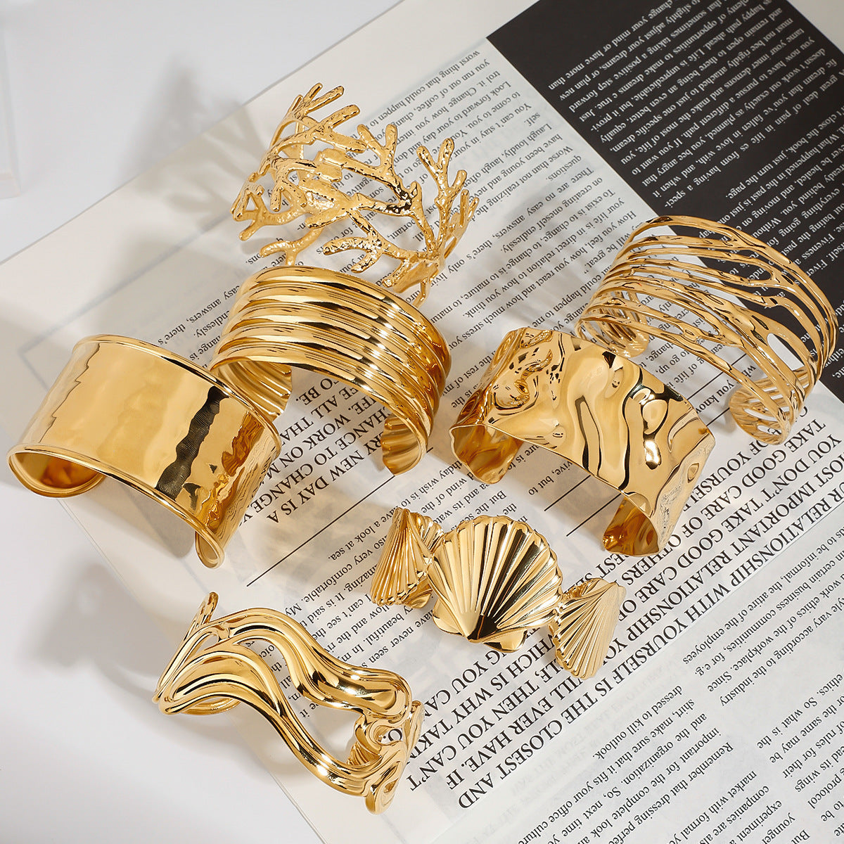 Gold Long Chain Tassel Ear Cuff Earrings - Single-Side Dangle Design | Modern Elegant Statement Jewelry for Women (Party/Daily/Formal Wear)