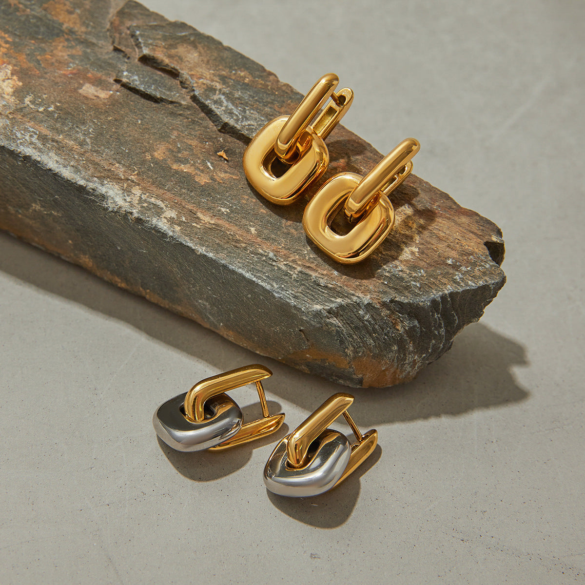 Klobige Gold-Glieder-Creolen – Ausdrucksstarke Statement-Ohrringe für Damen, moderne minimalistische 18-Karat-vergoldete Creolen für Alltag und Party 