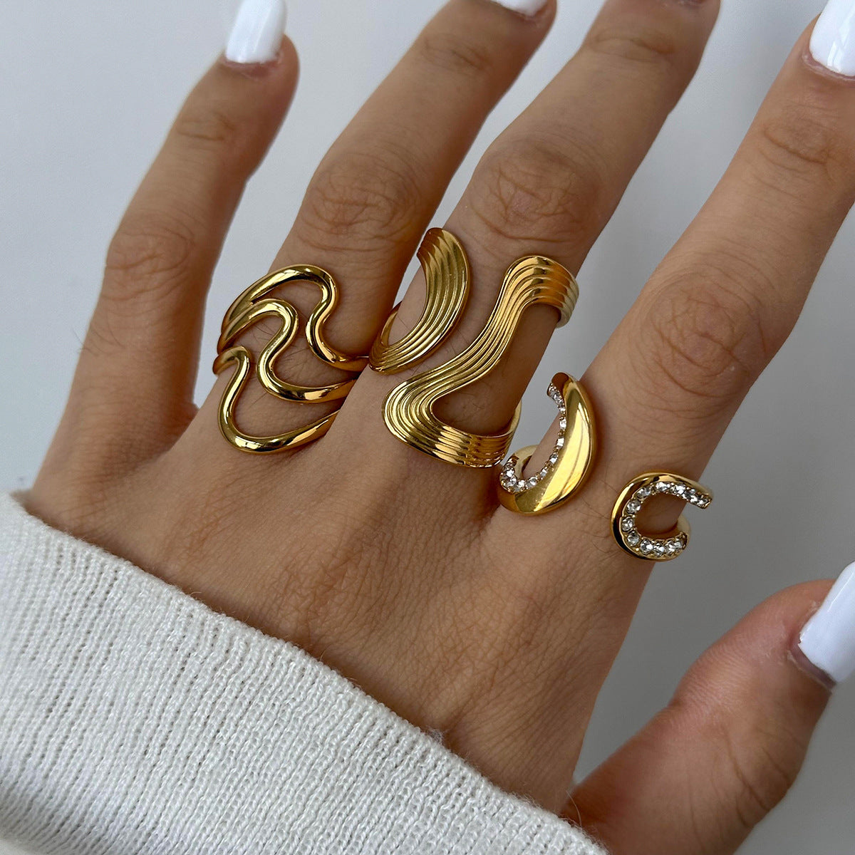 Gold Modern Bold Wave & Curve Ring Set - Rhinestone Accent Open-Band Finger Jewelry for Women (Daily/Brunch/Casual Statement Wear)