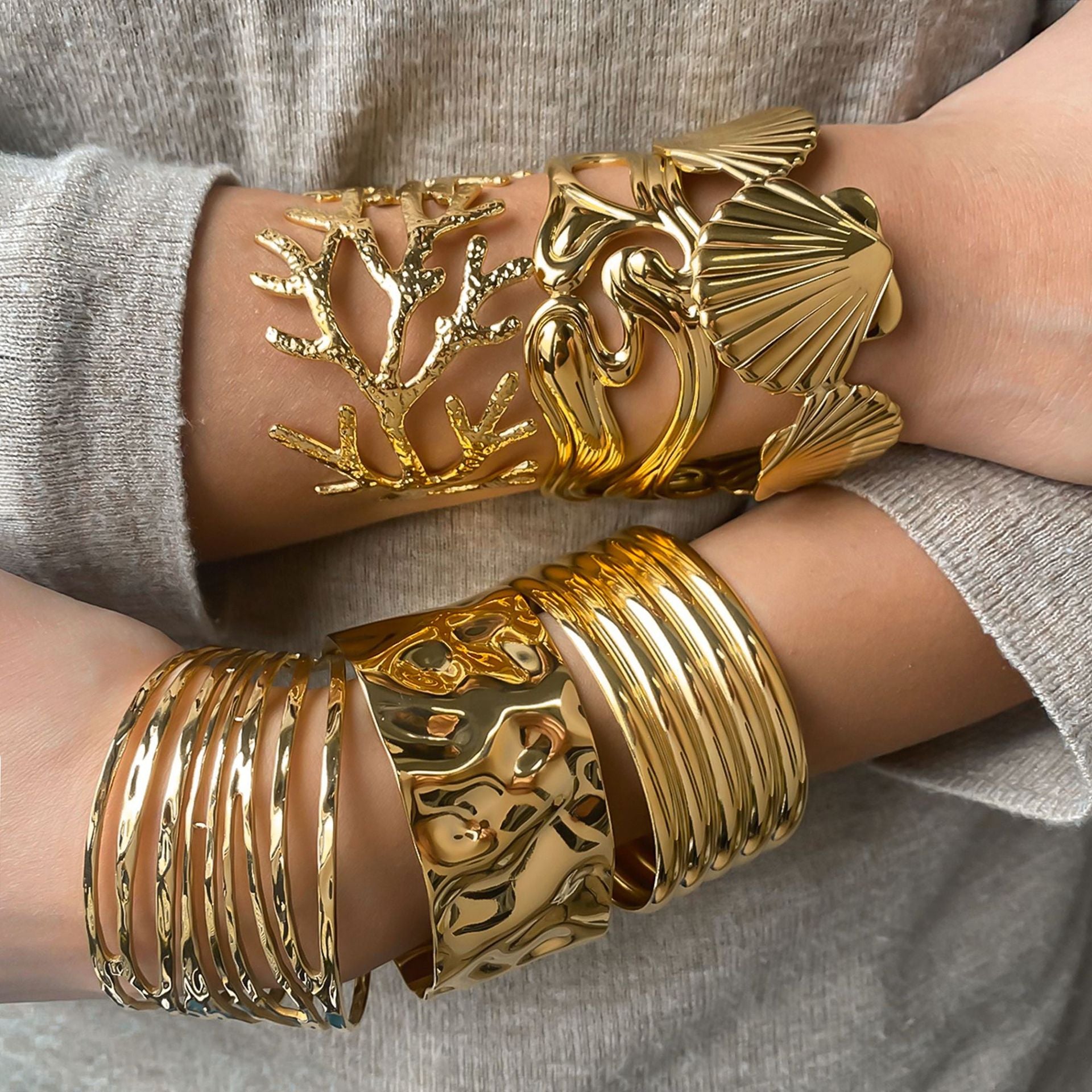 Gold Long Chain Tassel Ear Cuff Earrings - Single-Side Dangle Design | Modern Elegant Statement Jewelry for Women (Party/Daily/Formal Wear)