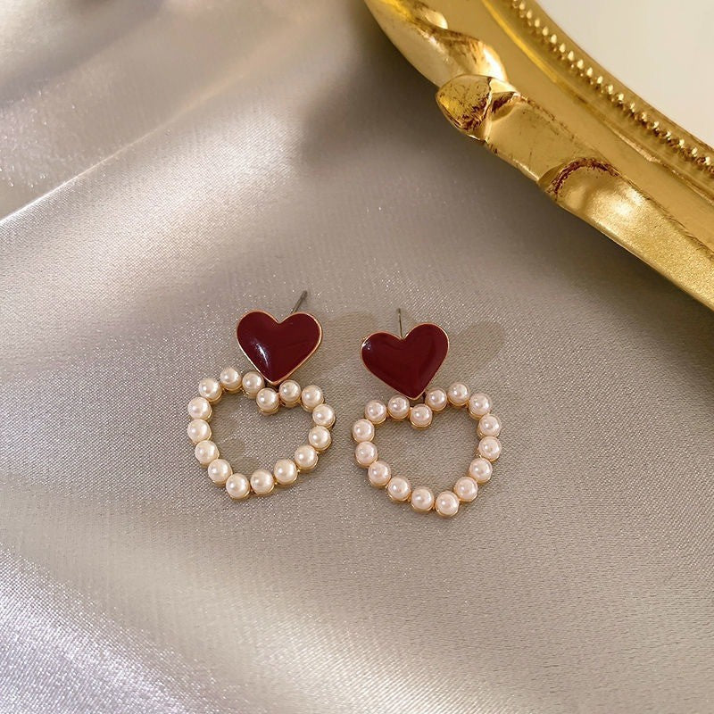 18k Gold Tone Pearl Red Ear Clip Set - Flower/Heart/Geometric Designs | INS-Style No-Piercing Daily/Brunch Accessories for Women