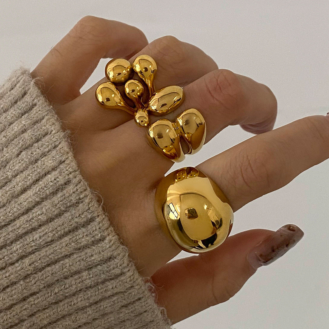Gold Modern Bold Ring Set - Sculpted Multi-Drop & Oversized Glossy Finger Jewelry for Women (Daily/Brunch/Casual Statement Wear)