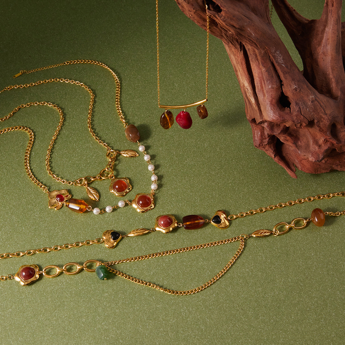 Gold Layered Retro Gem Necklace Set - Pearl/Heart/Leaf/Coin Charms | Vintage Luxury Statement Jewelry for Women (Daily/Party Wear)