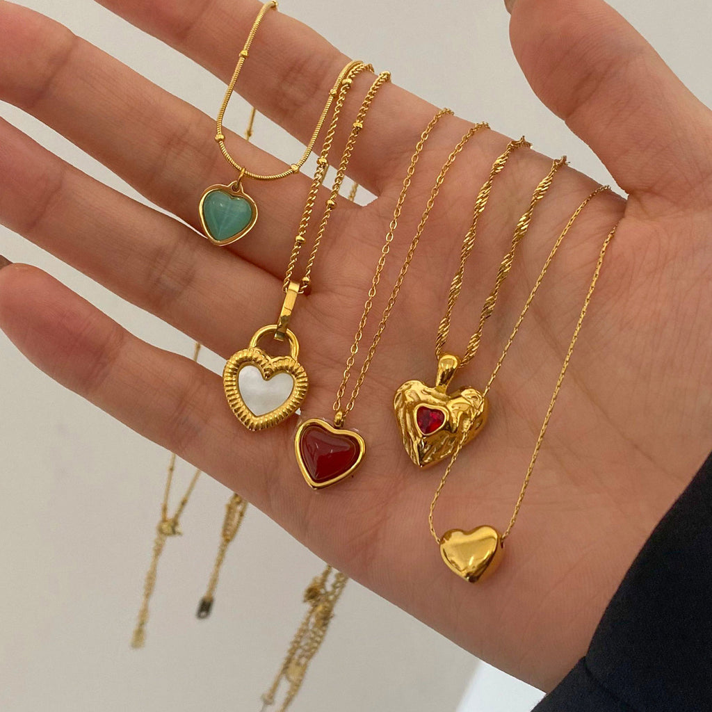 18K Gold-Plated Heart Pendant Layered Necklaces Set | Agate, Turquoise & White Mother-of-Pearl Accent Jewelry | Trendy INS-Style Dainty & Chunky Heart Necklaces for Women | Versatile Daily Wear & Party Layered Jewelry Collection