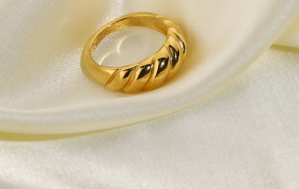 Chunky Gold Ring Set - Multi-Style Textured Stackable Rings for Women, Trendy Statement Jewelry